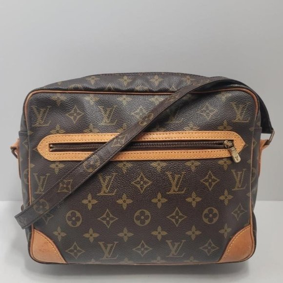 Louis Vuitton Monogram Potomac Messenger Camera Bag 855498